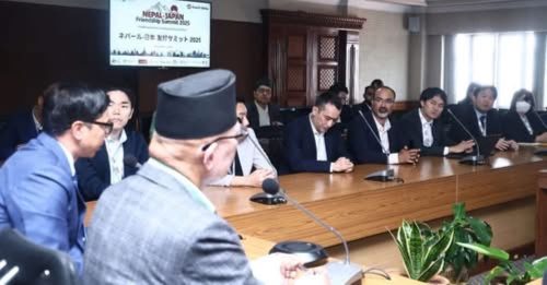 अर्थमन्त्री र जापानका व्यावसायिक कम्पनीका प्रतिनिधिबीच भेट